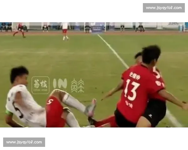 致命飞铲引爆世仇！苏超双雄再添新恨