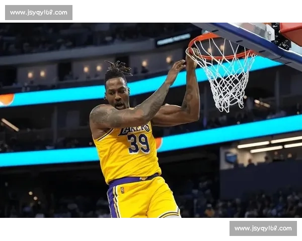 湖人致敬霍华德：冠军防守核心与八届全明星的名人堂之路